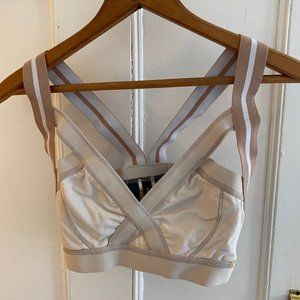 NWOT Cream VPL bra size 2 XS